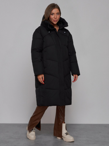 Пальто утепленное молодежное зимнее женское черного цвета 52326Ch