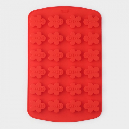Форма силиконовая для выпечки Доляна «Пряничный человек», 32,5×21×1,5 см, 24 ячейки, цвет красный
