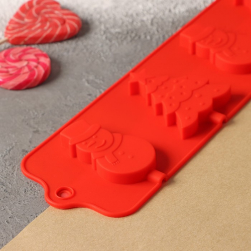 Форма силиконовая для леденцов Доляна «Новый год», 31×9 см, 4 ячейки, с палочками, цвет красный