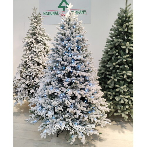 Искусственная елка с огоньками Гамильтон заснеженная 228 см, 750 холодных белых ламп, ЛИТАЯ + ПВХ (National Tree Company)