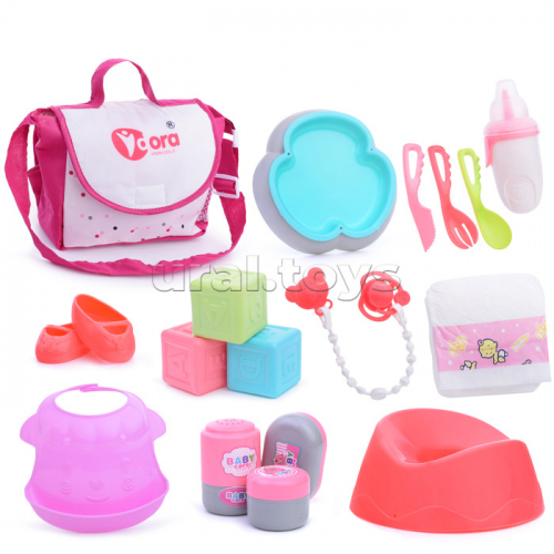 Аксессуары для куклы (сумка, горшок, тапочки, посуда) в рюкзаке