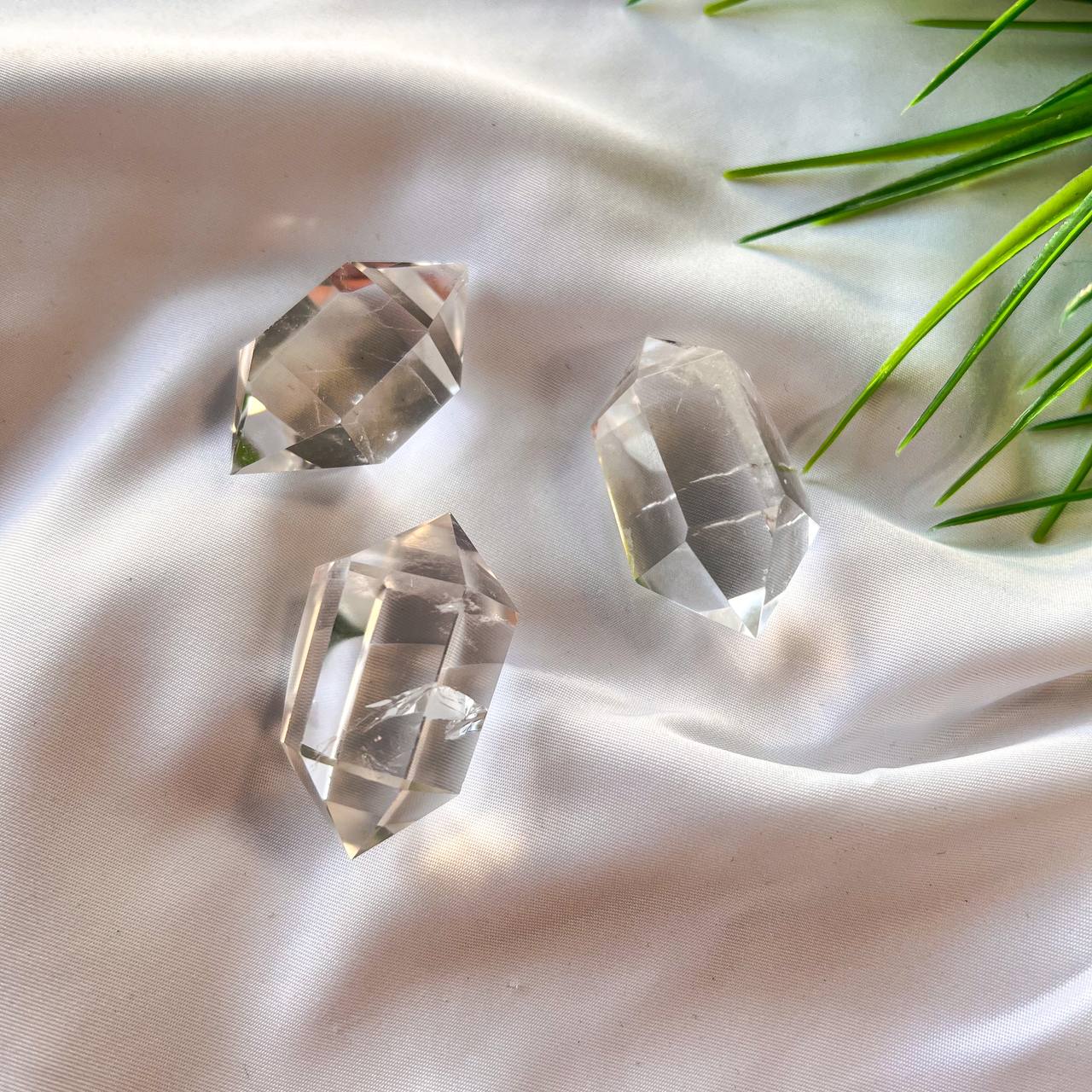 Радуга Самоцветов Кристалл двухконечный из Горного Хрусталя