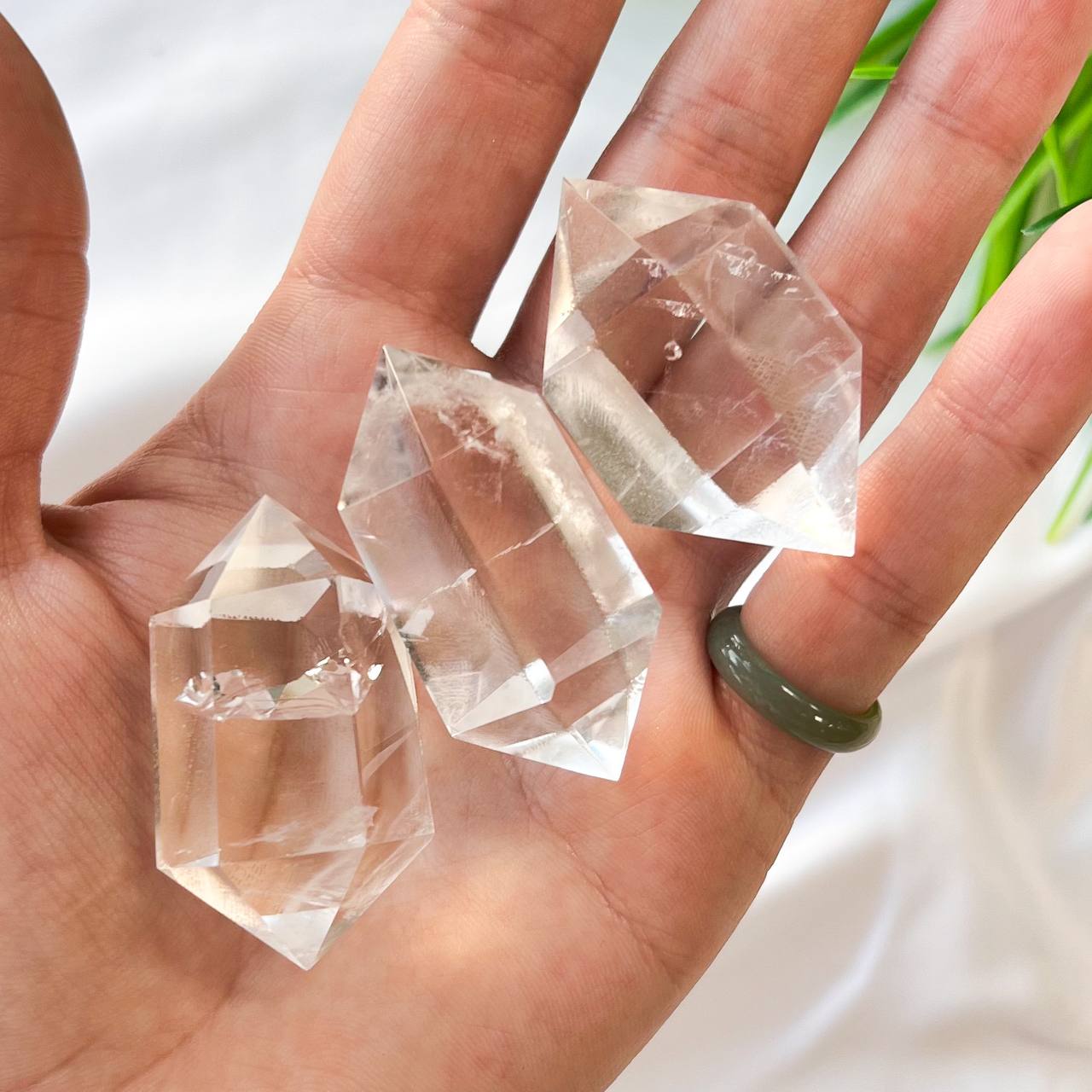 Радуга Самоцветов Кристалл двухконечный из Горного Хрусталя