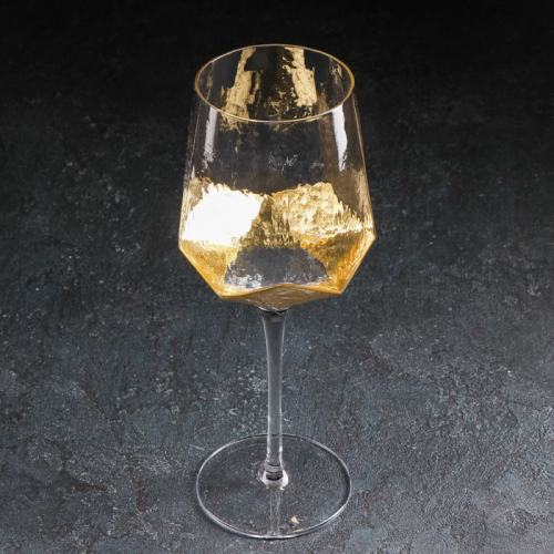 Бокал стеклянный для вина Magistro «Дарио», 500 мл, 7,3×25 см, цвет золотой