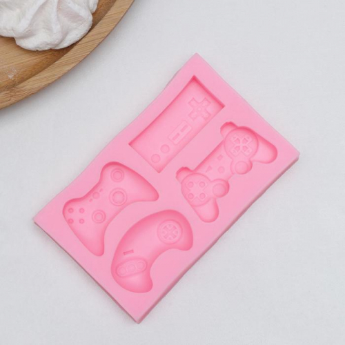 Молд Доляна «Джойстики», силикон, 10×6×1,4 см, 4 ячейки, цвет розовый