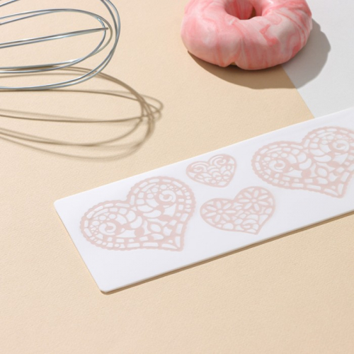 Коврик для айсинга Доляна «Сердца», силикон, 37,5×8×0,1 см, цвет белый