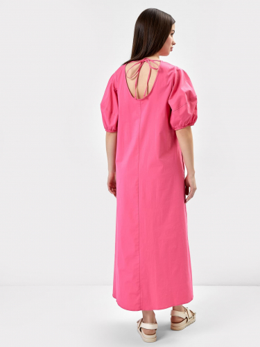 Платье женское макси с рукавами-фонариками в ярко-розовом цвете