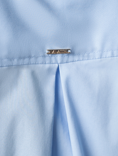 Овер-сайз блузка с эластаном, с пуговицами из натурального перламутра