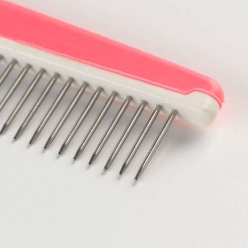 Расчёска для шерсти с пластиковой ручкой, 17 х 3,5 см, розовая