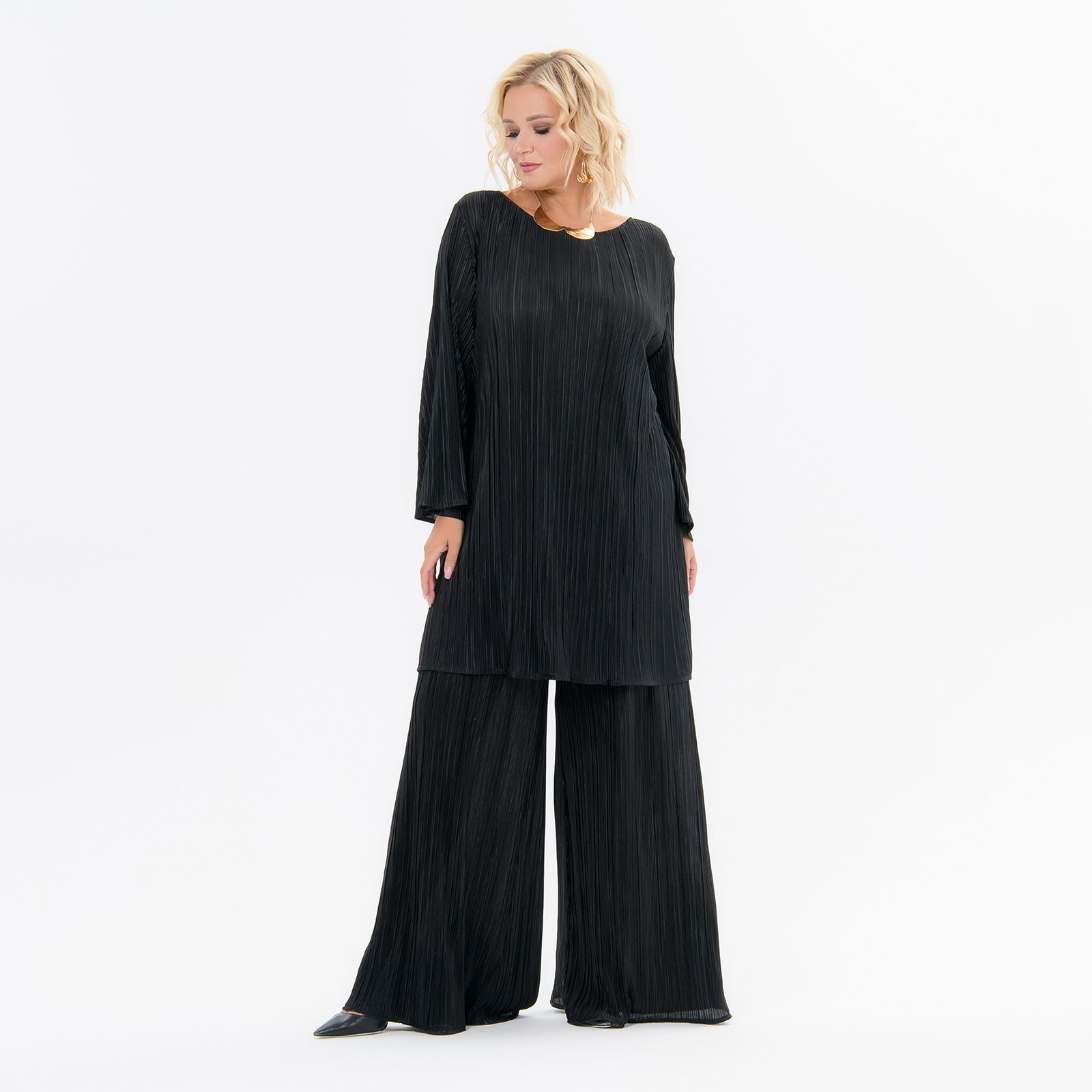 Брюки свободные, черные, из плиссированной ткани