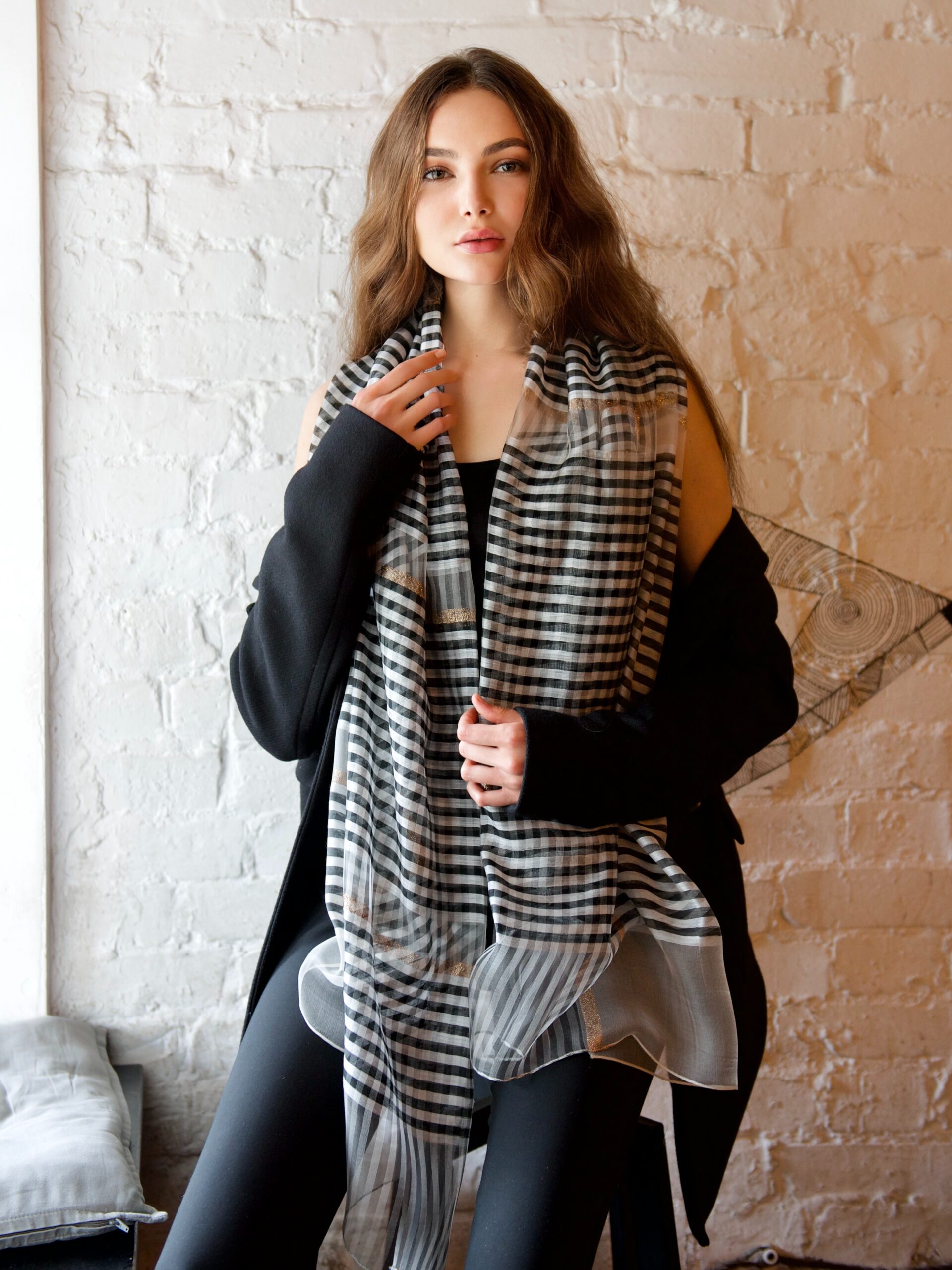 Палантин “Изысканный колорит“ (черный) LEC-11