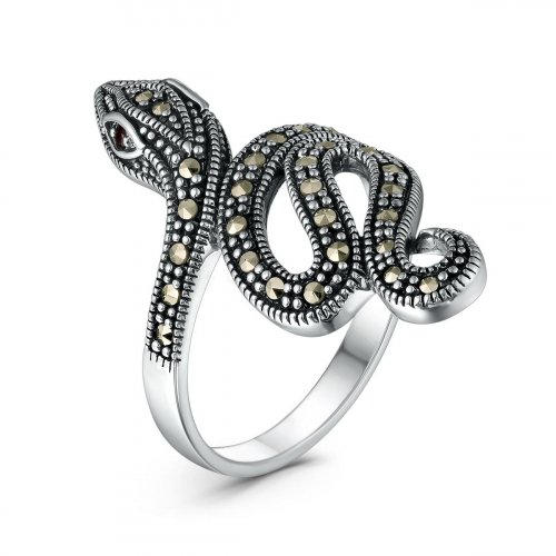 Кольцо из чернёного серебра с натуральным гранатом и марказитами - Змея