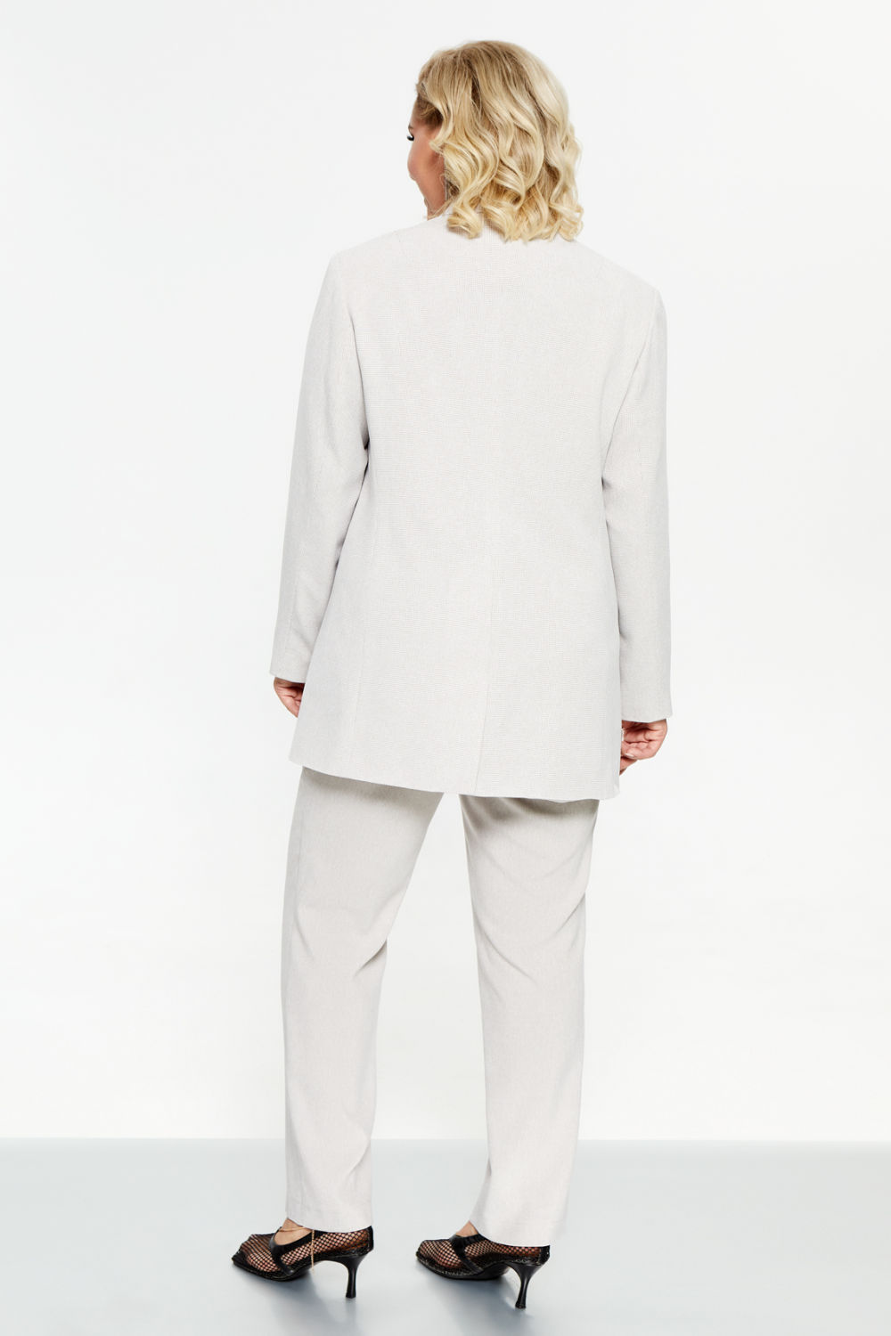 Костюм Pretty 2255 бежевая мелкая клетка;