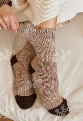 Носки из монгольской шерсти         (арт. 01175)