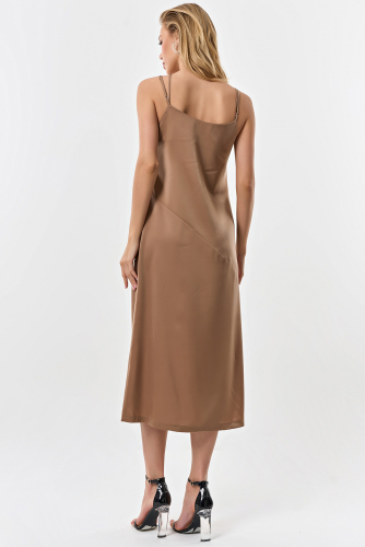 Платье-комбинация из струящейся ткани бежевое