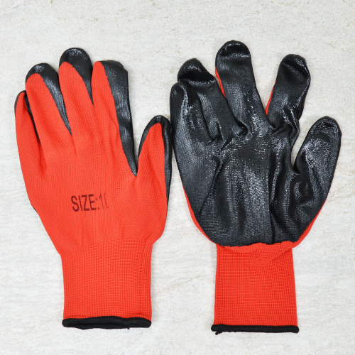 Перчатки вспененные красно-черные 40гр MASTER (701-008)