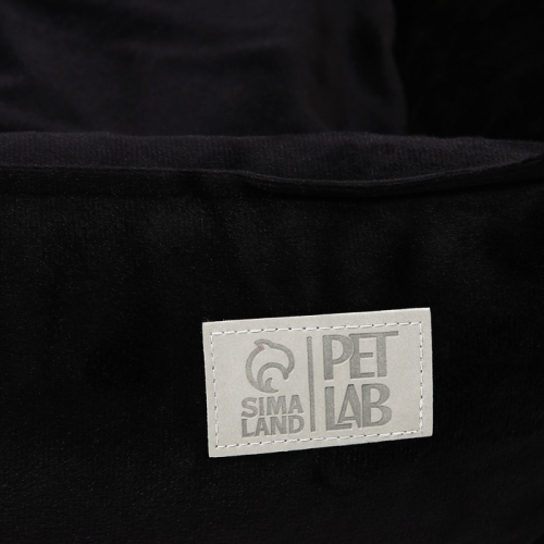 Лежанка для кошек и собак велюровая Pet Lab, 45 х 40 х 15 см, черная