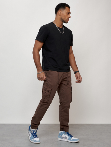 Джинсы карго мужские с накладными карманами коричневого цвета 2413K