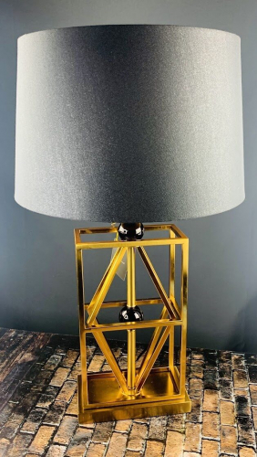Настольная лампа 68 см (х1)