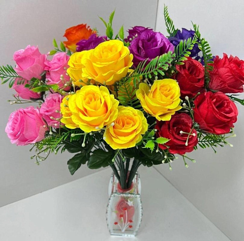 Цветы искусственные декоративные Розы 7 бутонов + зелень 42 см