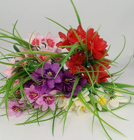 Цветы искусственные декоративные Нарциссы 18 цветков + осока 35 см