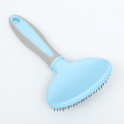 Пуходерка пластиковая мягкая с закругленными зубьями, средняя, 9,5 х 16,5 см, голубая
