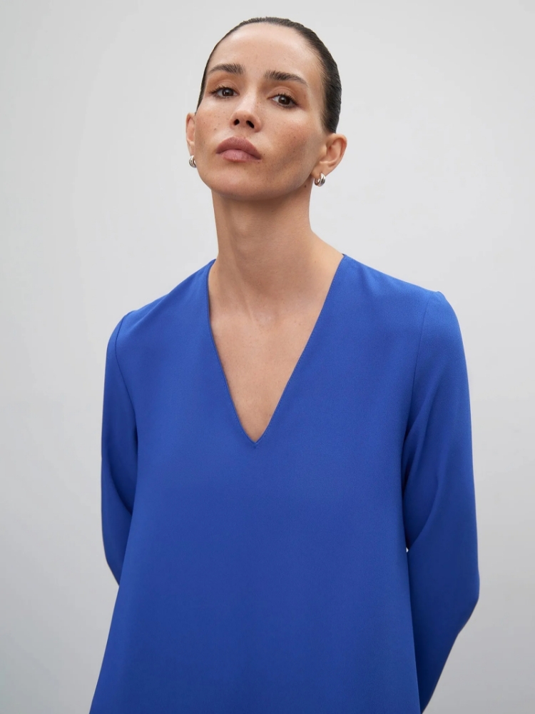 Платье а-силуэта ,
55% вискоза; 45% полиэстер ,