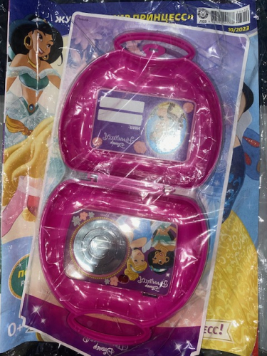 Мир Принцесс  + подарок10*23  Игрушка в форме фотоаппарата (без функционала) с идендификационной карточкой в коробочке-чемоданчике