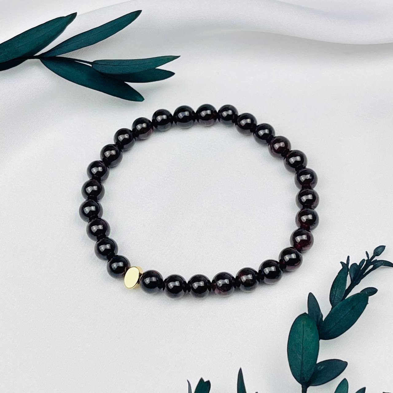 Радуга Самоцветов Браслет из Граната (Пироп) со вставкой