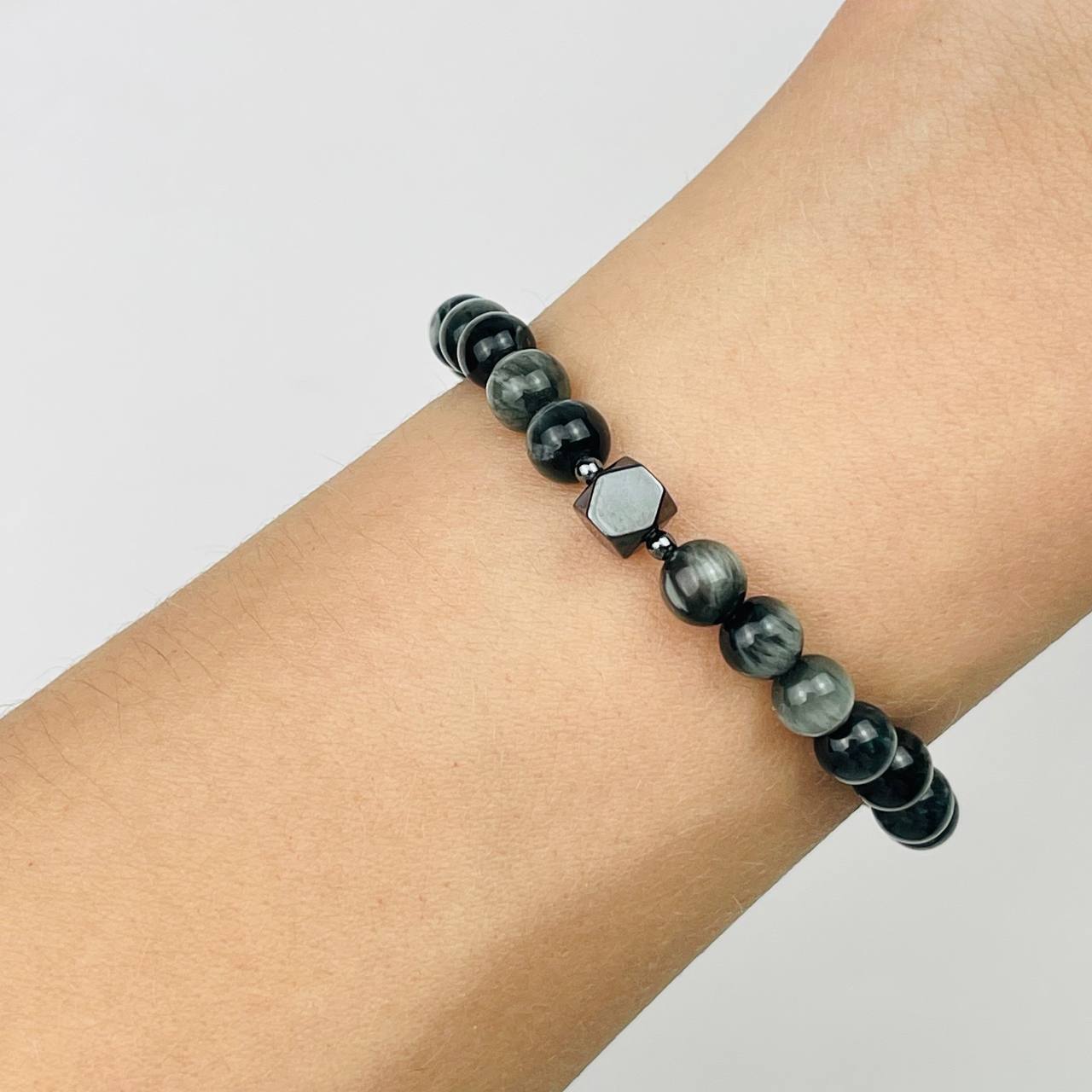 Радуга Самоцветов Браслет из Соколиного глаза и Гематита