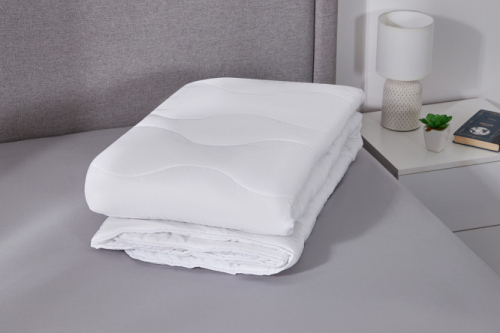 Одеяло MITTE Mild Силиконизированное волокно, Всесезонный 140х205 см, 1,5 спальные