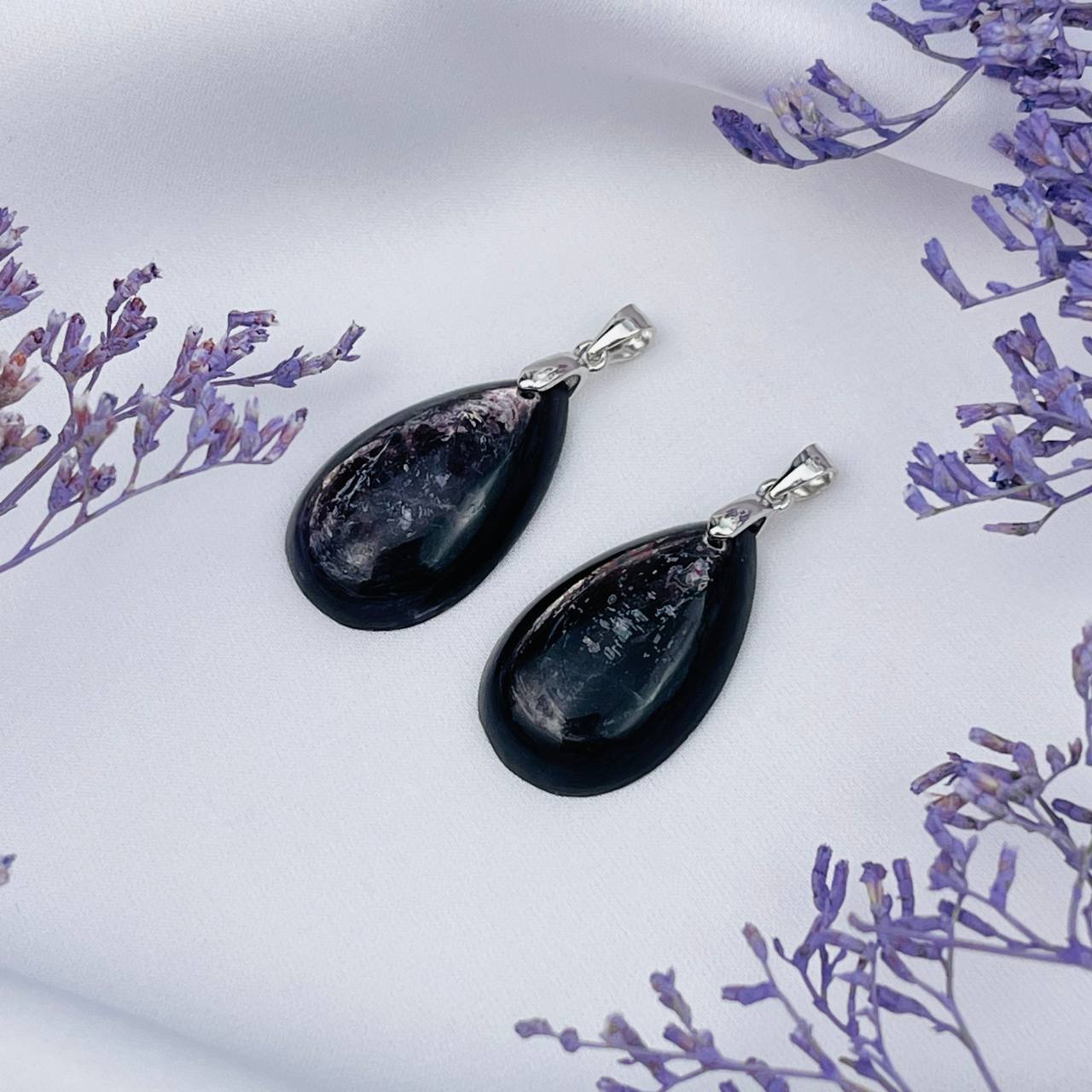 Радуга Самоцветов Кулон на цепочке из Лепидолита