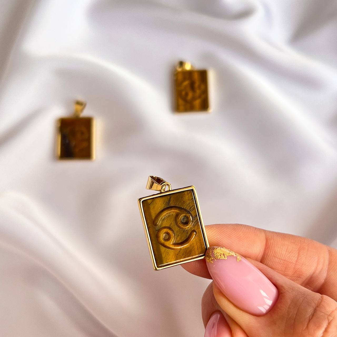 Радуга Самоцветов Кулон со знаком зодиака