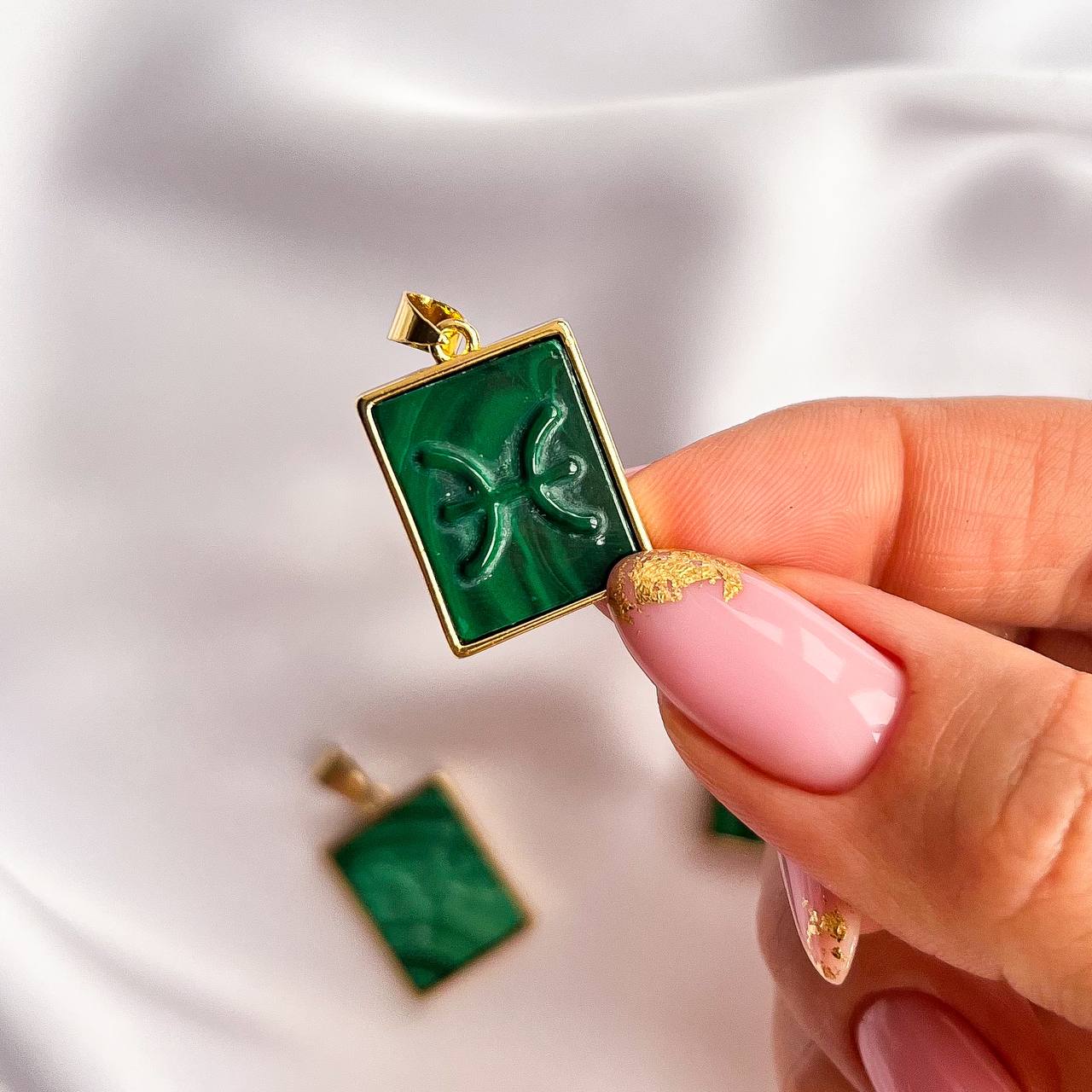 Радуга Самоцветов Кулон со знаком зодиака