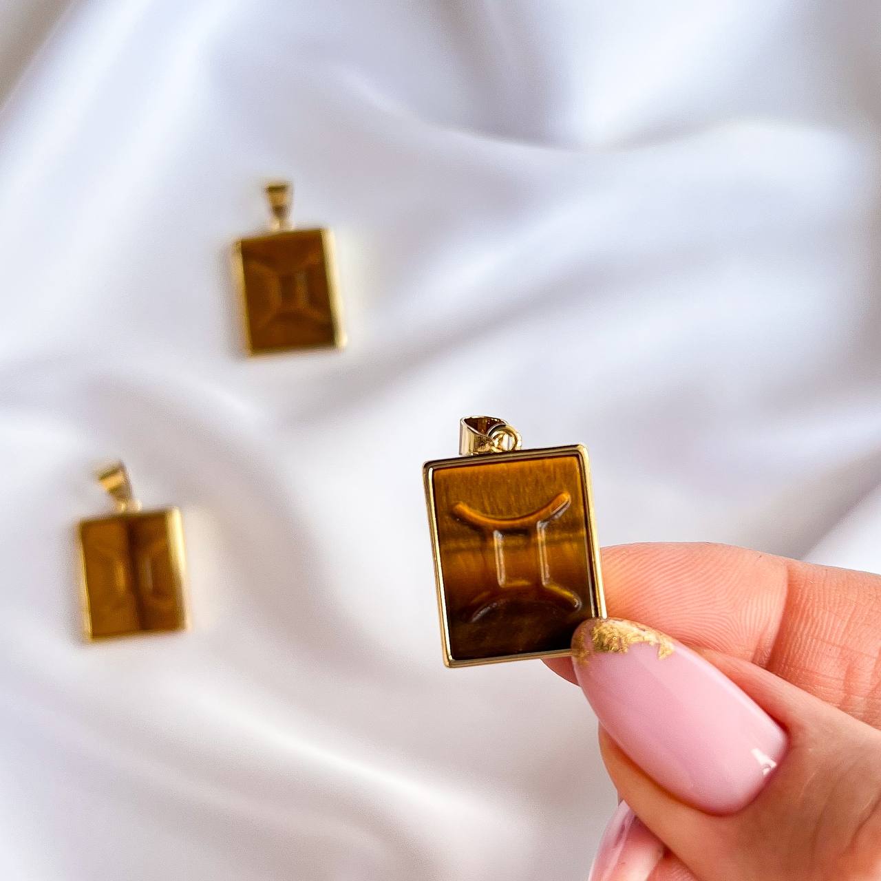 Радуга Самоцветов Кулон со знаком зодиака