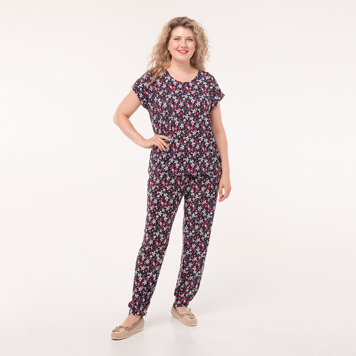 ст. цена1400руб.! Костюм, трикотаж, блуза, брюки, красный