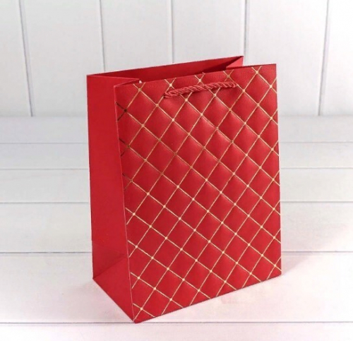 Подарочный пакет люкс бумажный 18*23*10 см Ромб красный 440949