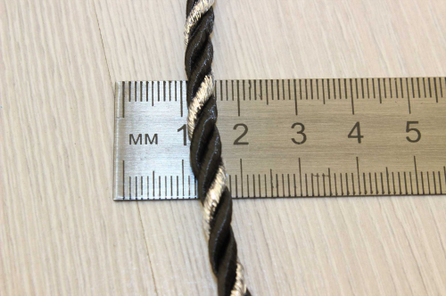 Шнур декоративный (серебристо-черный), 5-6мм*10ярдов(+-1), упак.1шт В наличии