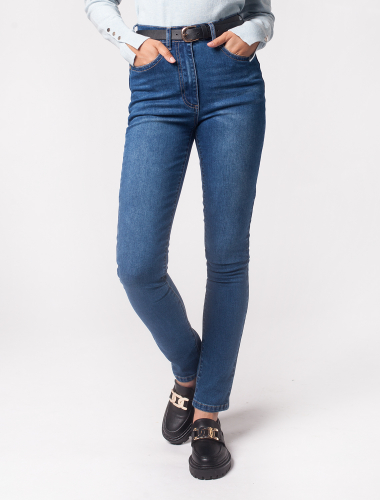 Ст.цена 2090р Базовые джинсы из эластичного денима D54.242 синий
