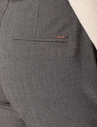 Ст.цена 2790р Прямые брюки из фактурной поливискозы D24.524 серый-черный