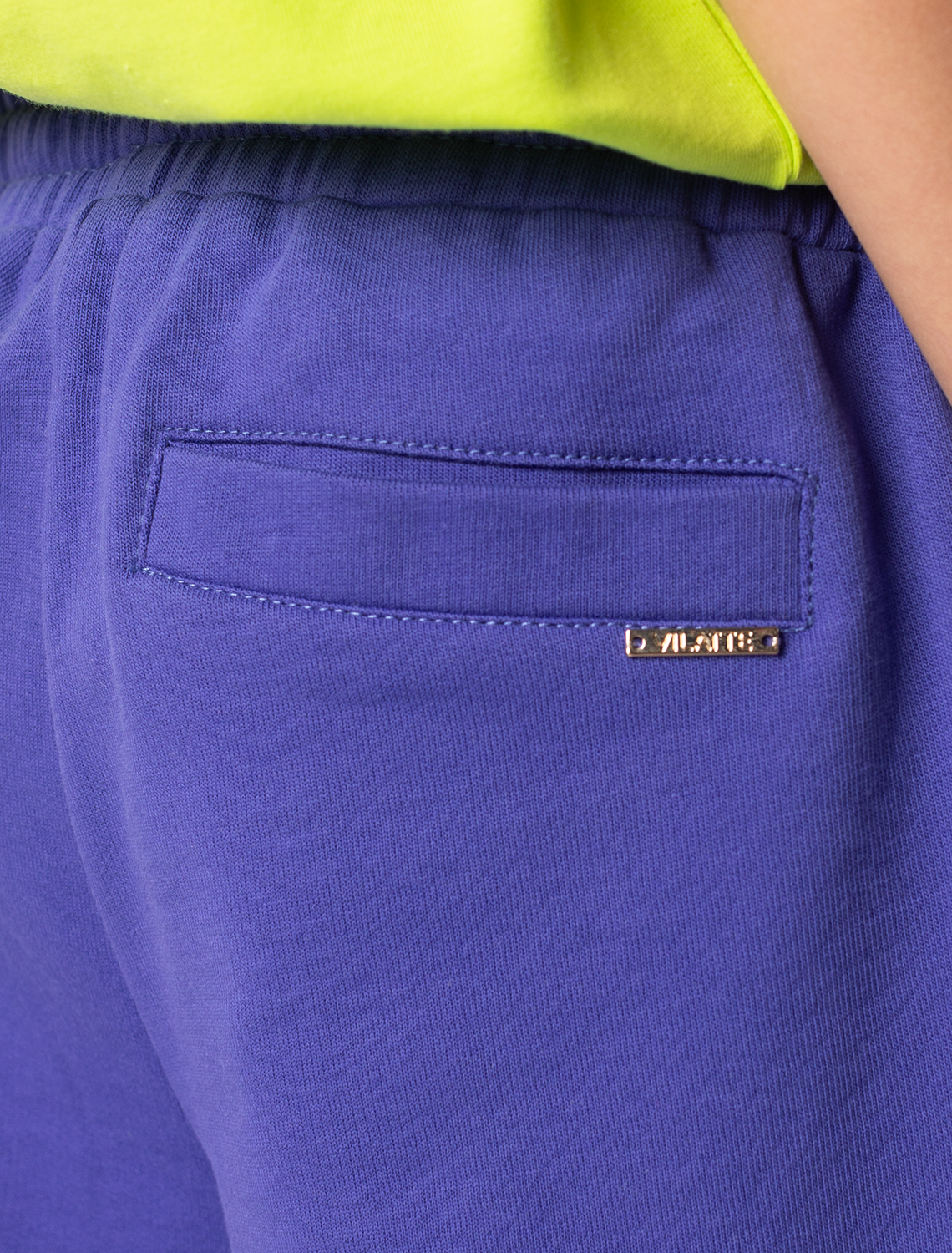 Ст.цена 1290р Шорты из облегченного футера F48.018 лаванда