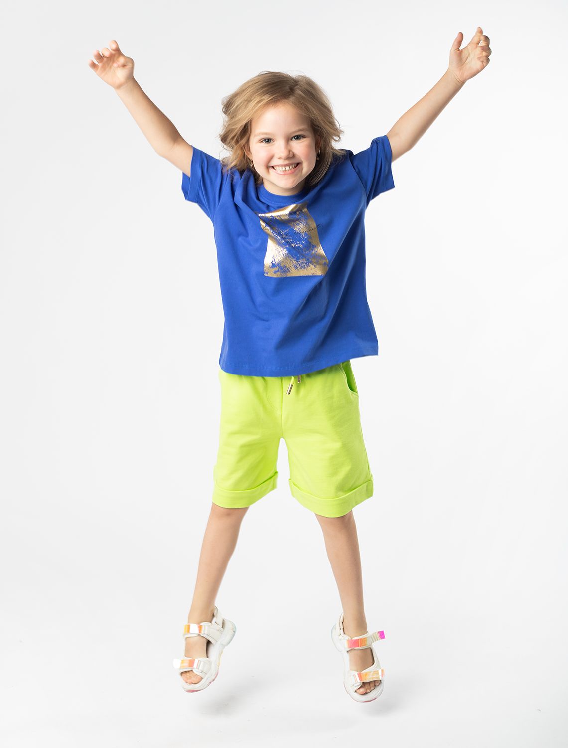 Ст.цена 1290р Шорты из облегченного футера F48.018 неон