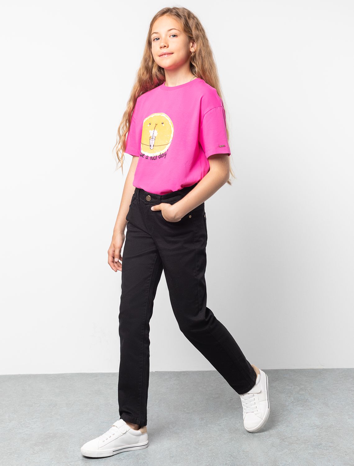 Ст.цена 1790р Брюки-скинни из хлопкового твила с эластаном F24.120 черный