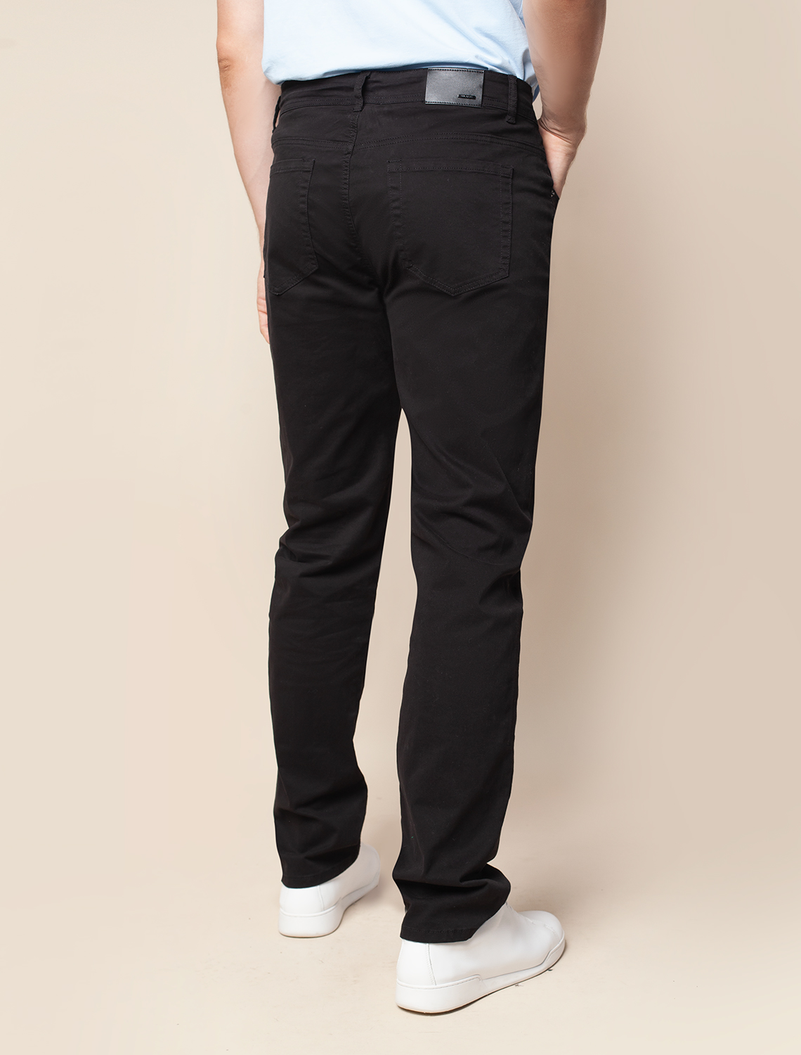 Ст.цена 1990р Брюки из плотного хлопка с эластаном U54.001 черный