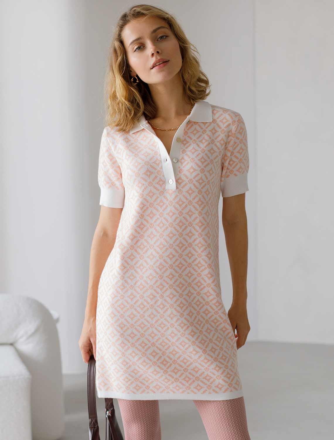 Эластичное платье тонкой жаккардовой вязки D32.101 пудровый