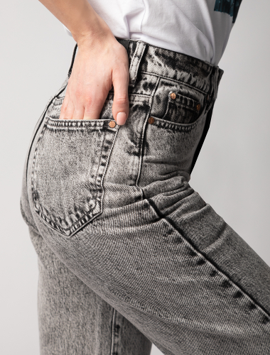 Прямые джинсы из 100% хлопка D54.263 серый