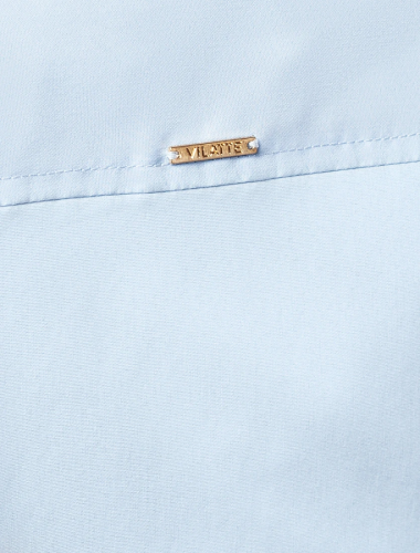 Блузка из эластичной ткани, полуприталенная и с длинным манжетом D29.783 голубой