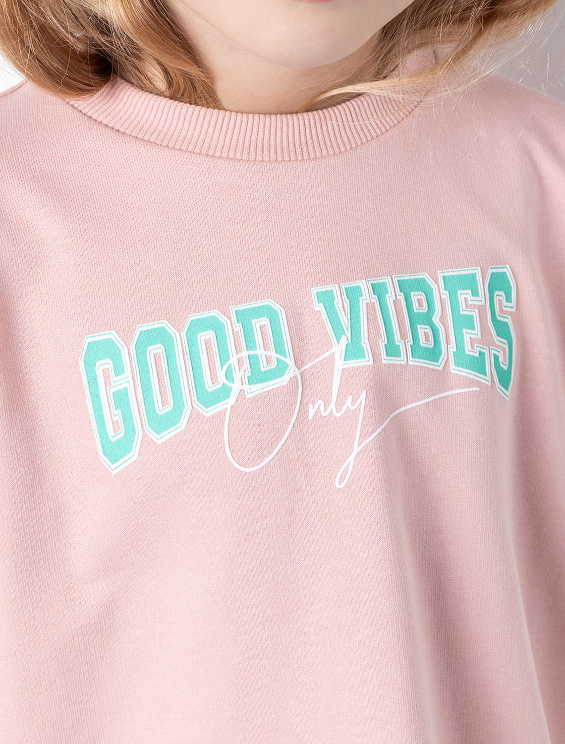 Ст.цена 1090р Свитшот из премиального футера с принтом F49.406 пудровый