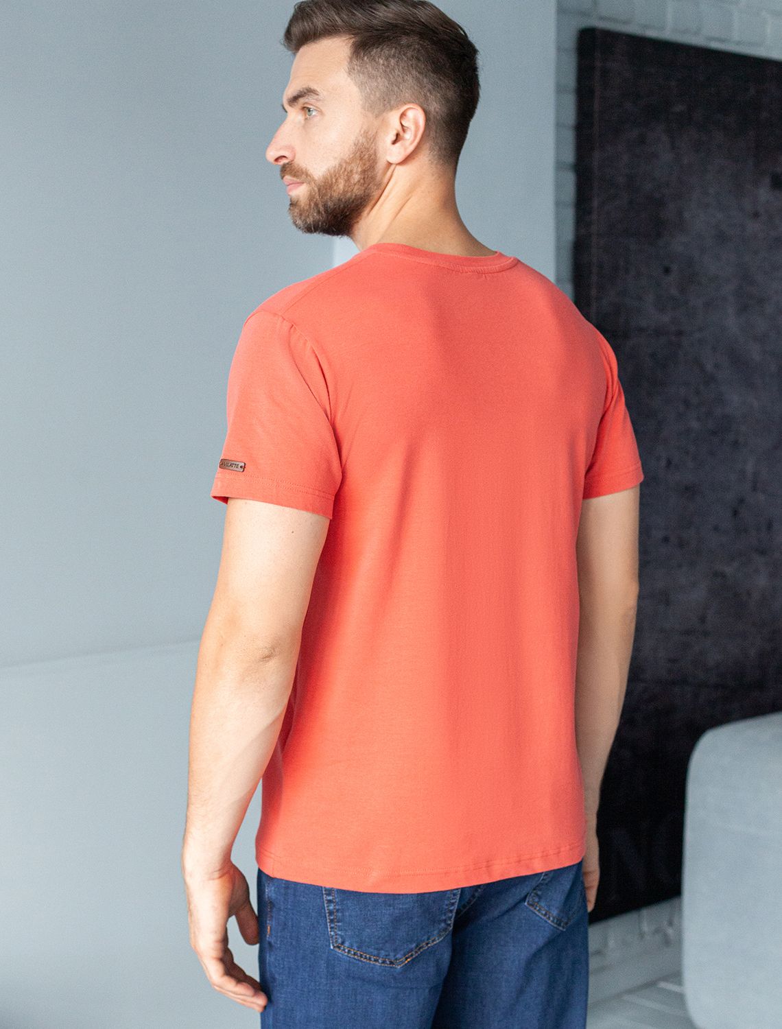 Ст.цена 1090р Футболка мужская коралловая с принтом U49.004 коралловый_surf_collage