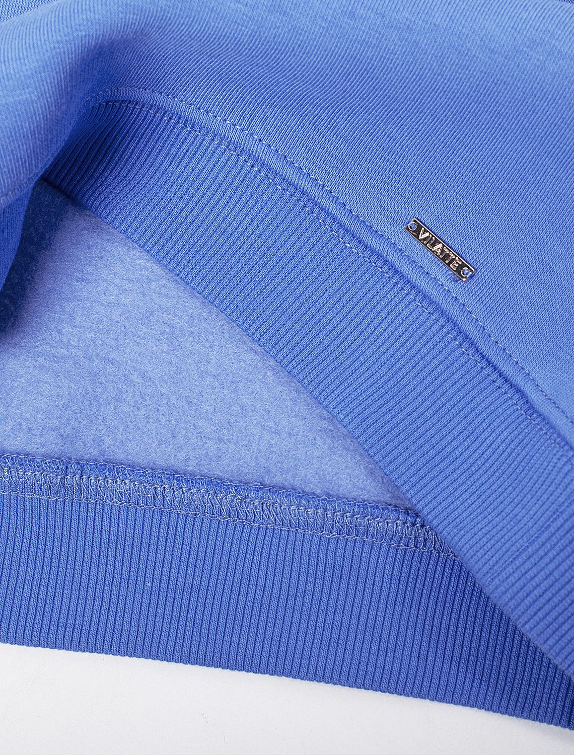 Ст.цена 1690р Свитшот из теплого футера-трехнитки с принтом фольгой F49.428 голубой